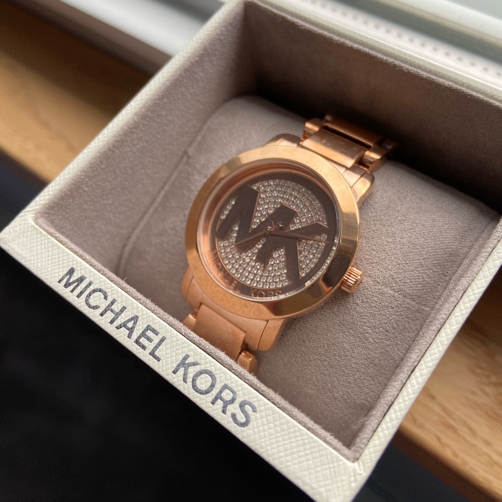 MK Watch - Picture 3 of 3